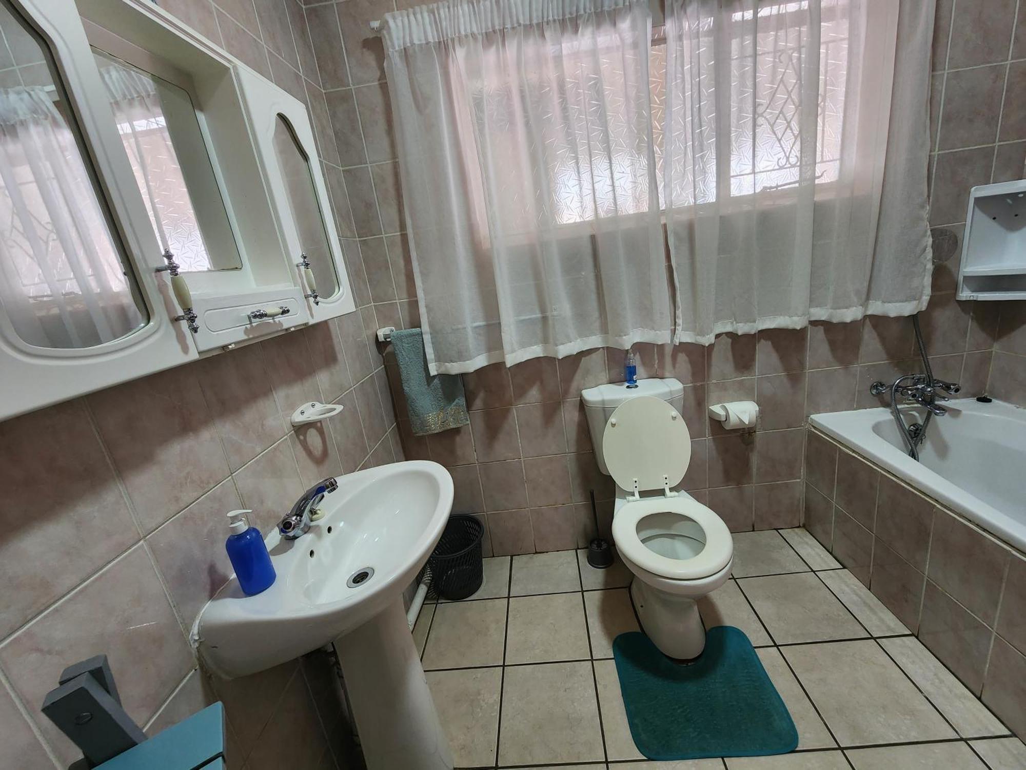 Midway Overnight Rooms Kimberley Extérieur photo